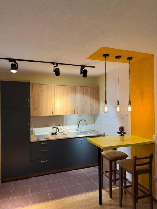 Ora-Prn,Peaceful Central Apartment Priştine Dış mekan fotoğraf