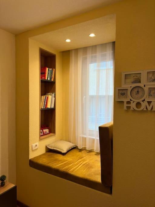 Ora-Prn,Peaceful Central Apartment Priştine Dış mekan fotoğraf